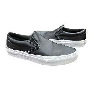 Vans Black Slip-On Shoes Size 7 Women’s/8 1/2 Men’s